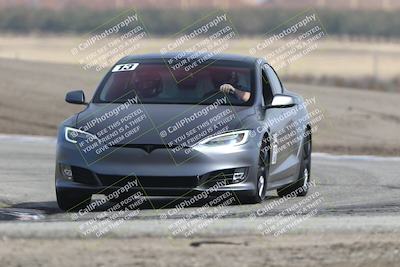 media/Oct-19-2025-Speed Ventures (Sun) [[a6e7fe67be]]/TC B/Session 2 (Outside Grapevine)/